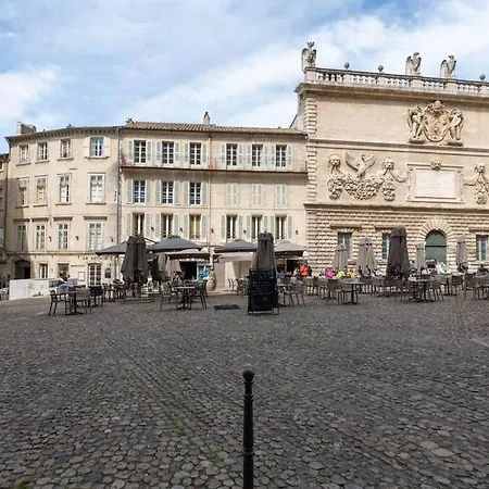 Apartment De Charme En Plein Coeur D'avignon *